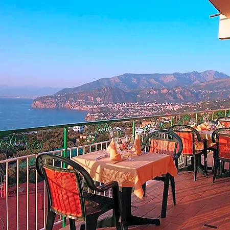 Il Nido Hotel 3*